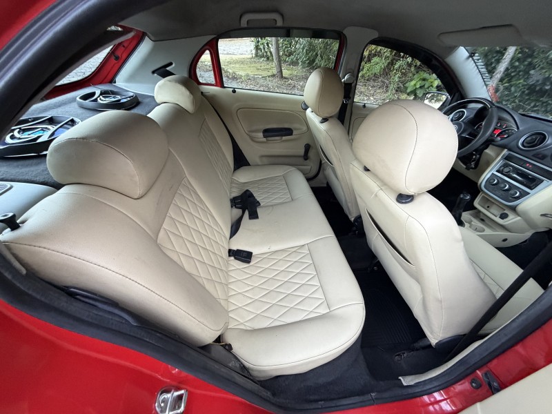 GOL 1.0 MI 8V FLEX 4P MANUAL G.V - 2012 - CAXIAS DO SUL