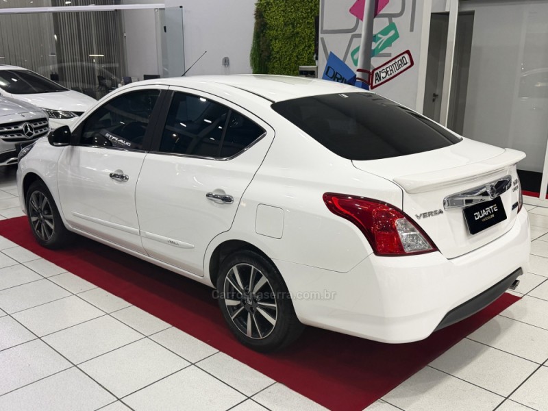 VERSA 1.6 16V FLEX UNIQUE 4P XTRONIC - 2018 - PORTO ALEGRE
