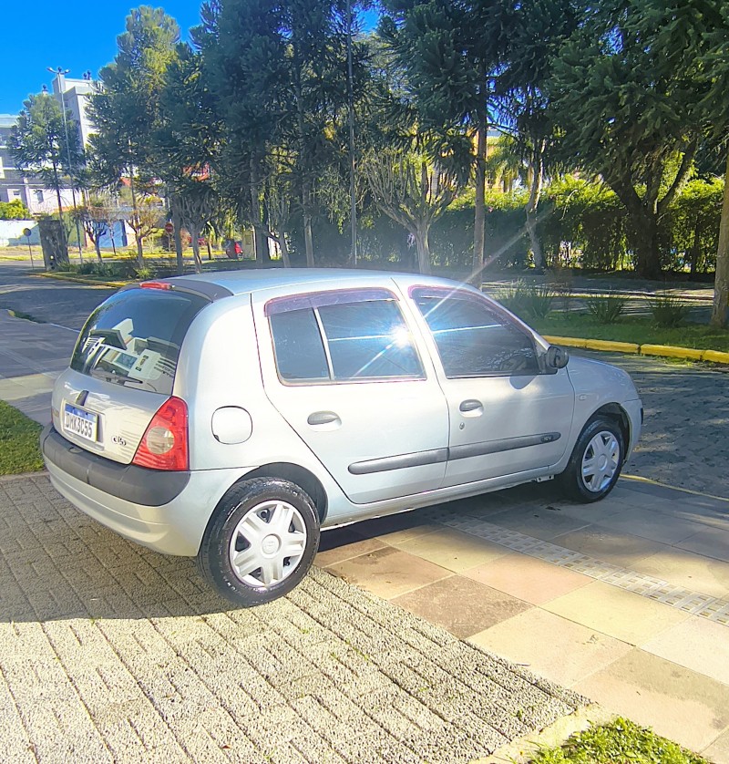 CLIO 1.0 EXPRESSION 16V FLEX 4P MANUAL - 2003 - FARROUPILHA