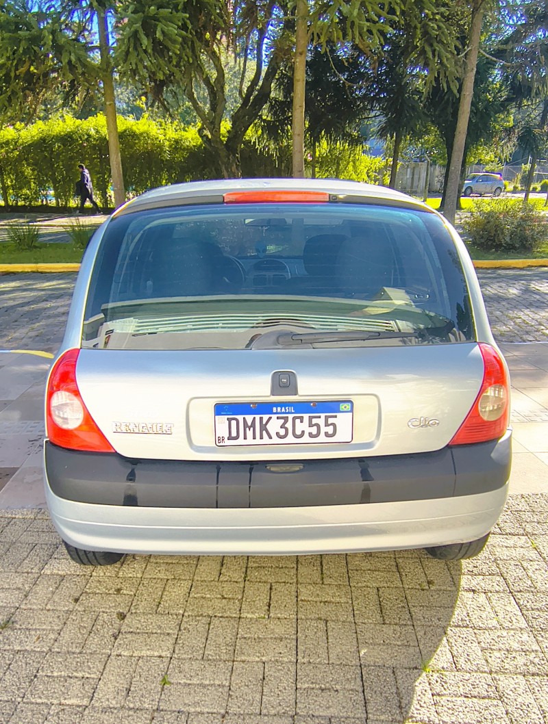 CLIO 1.0 EXPRESSION 16V FLEX 4P MANUAL - 2003 - FARROUPILHA