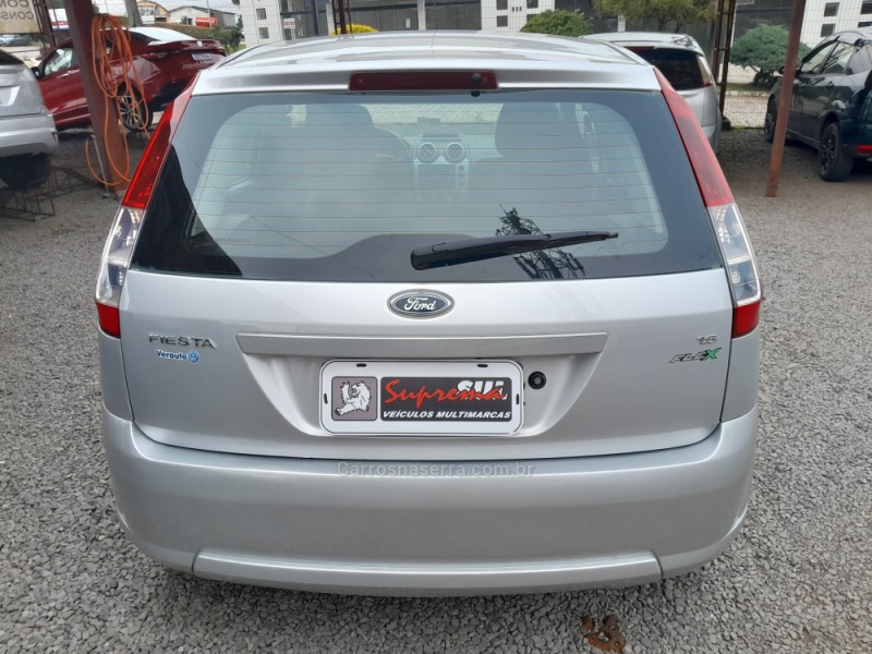 FIESTA 1.6 MPI 8V GASOLINA 4P MANUAL - 2008 - VERANóPOLIS