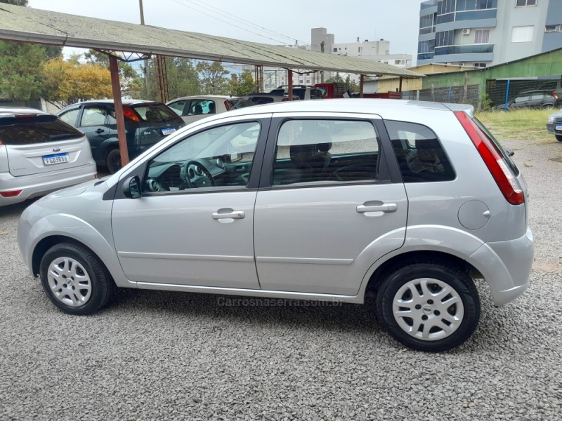 FIESTA 1.6 MPI 8V GASOLINA 4P MANUAL - 2008 - VERANóPOLIS