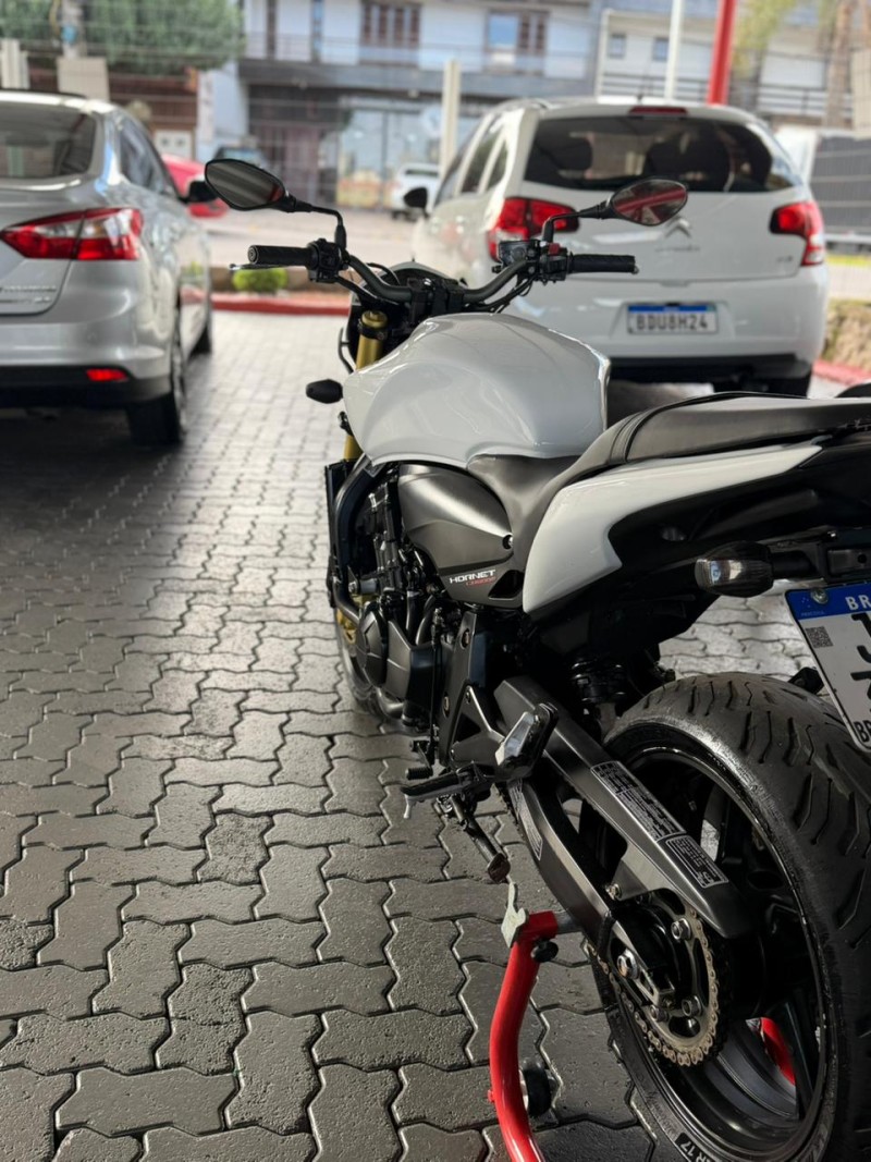 CB 600F HORNET - 2013 - CAXIAS DO SUL
