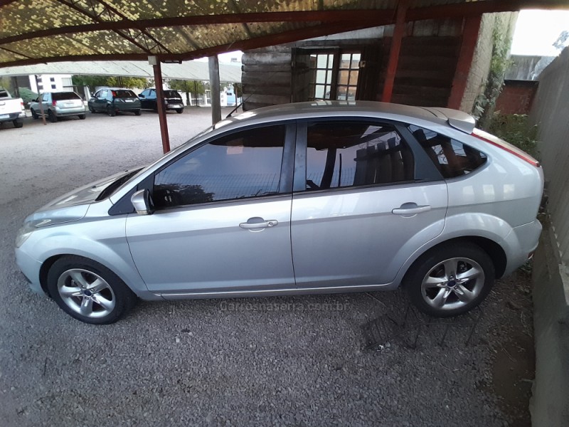 FOCUS 2.0 FC 16V GASOLINA 4P MANUAL - 2009 - VERANóPOLIS