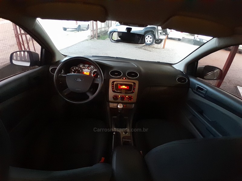 FOCUS 2.0 FC 16V GASOLINA 4P MANUAL - 2009 - VERANóPOLIS