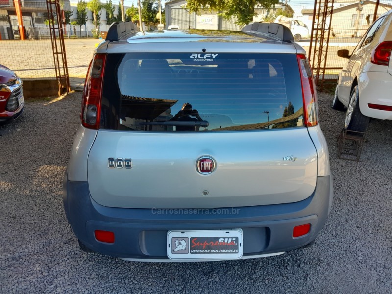 UNO 1.0 EVO VIVACE 8V FLEX 4P MANUAL - 2014 - VERANóPOLIS