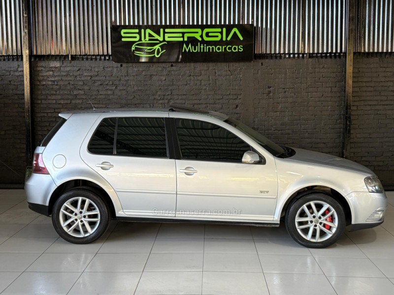 GOLF 1.6 MI TECH 8V FLEX 4P MANUAL - 2009 - CAXIAS DO SUL