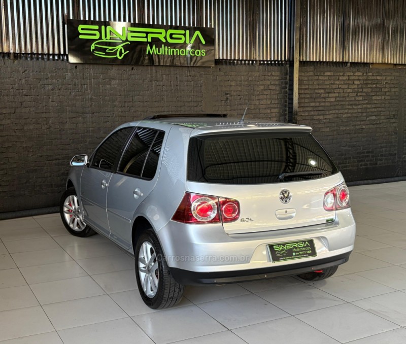 GOLF 1.6 MI TECH 8V FLEX 4P MANUAL - 2009 - CAXIAS DO SUL