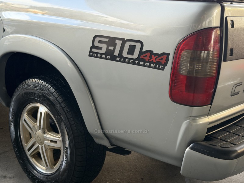 S10 2.8 EXECUTIVE 4X4 CD 12V TURBO INTERCOOLER DIESEL 4P MANUAL - 2006 - CAXIAS DO SUL