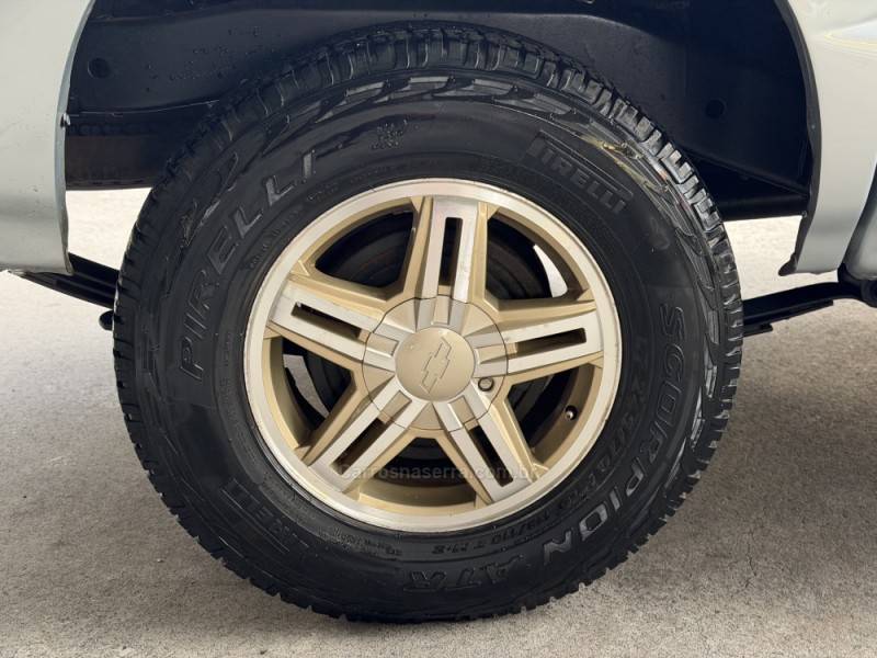 S10 2.8 EXECUTIVE 4X4 CD 12V TURBO INTERCOOLER DIESEL 4P MANUAL - 2006 - CAXIAS DO SUL