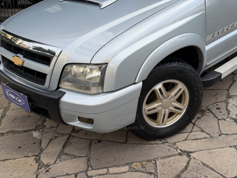 S10 2.8 EXECUTIVE 4X4 CD 12V TURBO INTERCOOLER DIESEL 4P MANUAL - 2006 - CAXIAS DO SUL