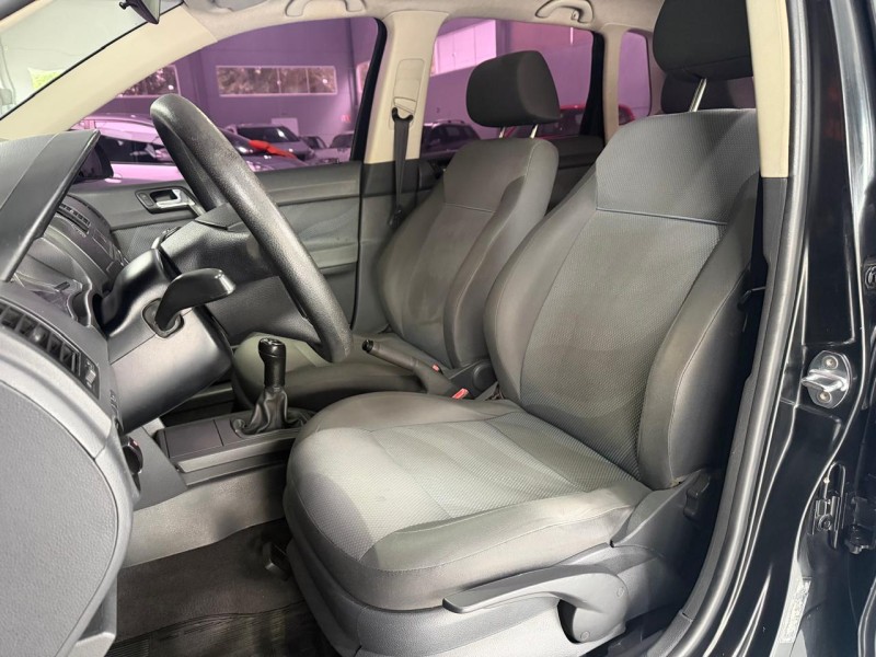 POLO 1.6 MI 8V FLEX 4P MANUAL - 2009 - CARLOS BARBOSA