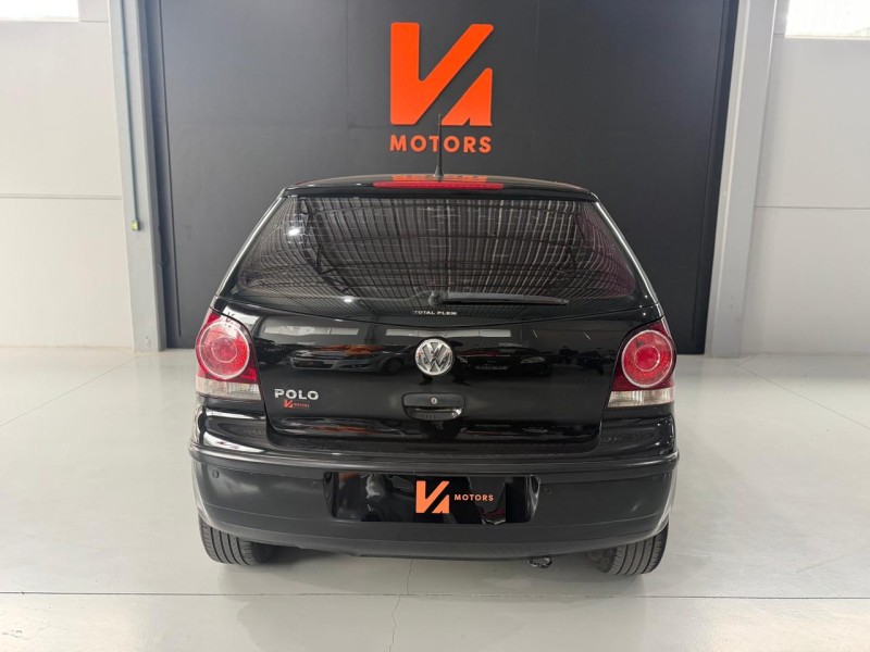 POLO 1.6 MI 8V FLEX 4P MANUAL - 2009 - CARLOS BARBOSA