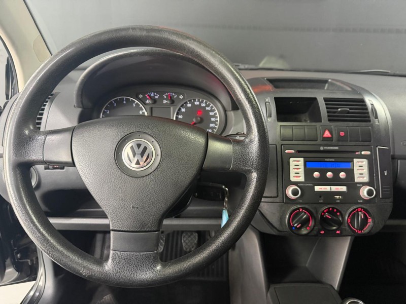 POLO 1.6 MI 8V FLEX 4P MANUAL - 2009 - CARLOS BARBOSA