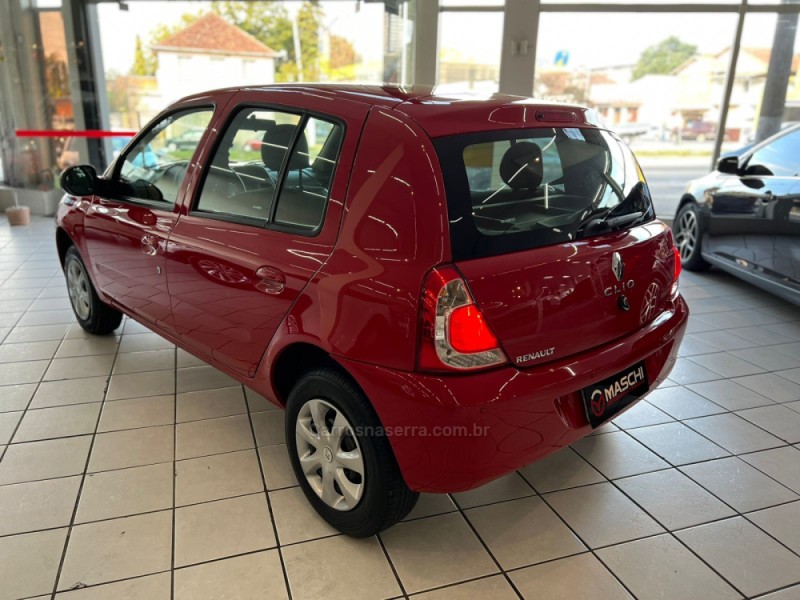 CLIO 1.0 EXPRESSION 16V GASOLINA 4P MANUAL - 2015 - CAXIAS DO SUL