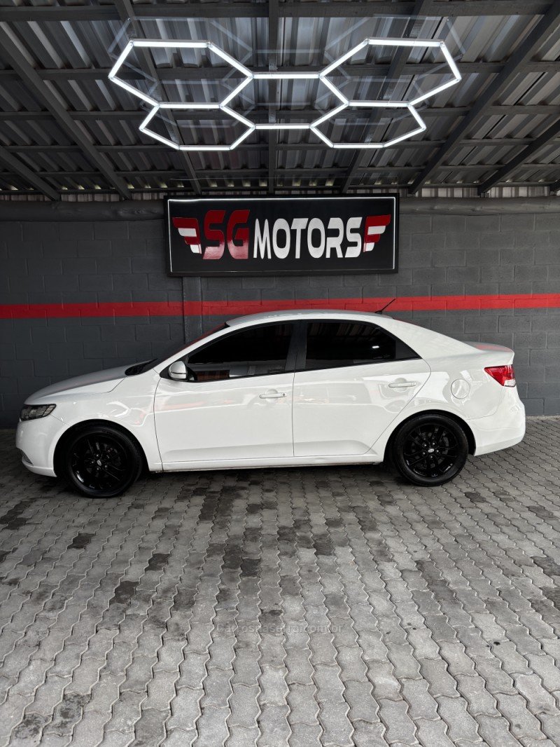CERATO 1.6 SX 16V FLEX 4P MANUAL - 2012 - HARMONIA