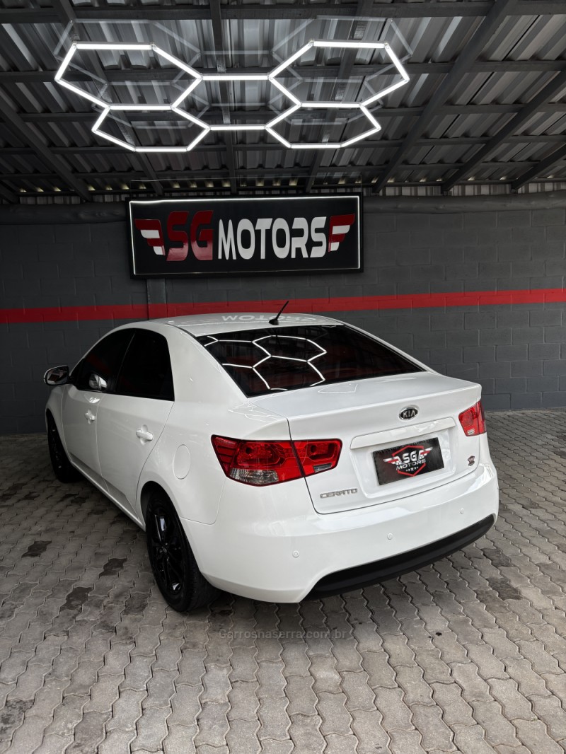CERATO 1.6 SX 16V FLEX 4P MANUAL - 2012 - HARMONIA