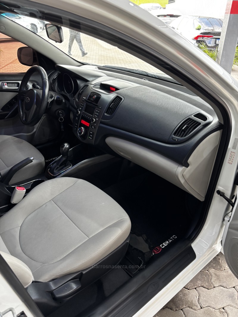 CERATO 1.6 SX 16V FLEX 4P MANUAL - 2012 - HARMONIA