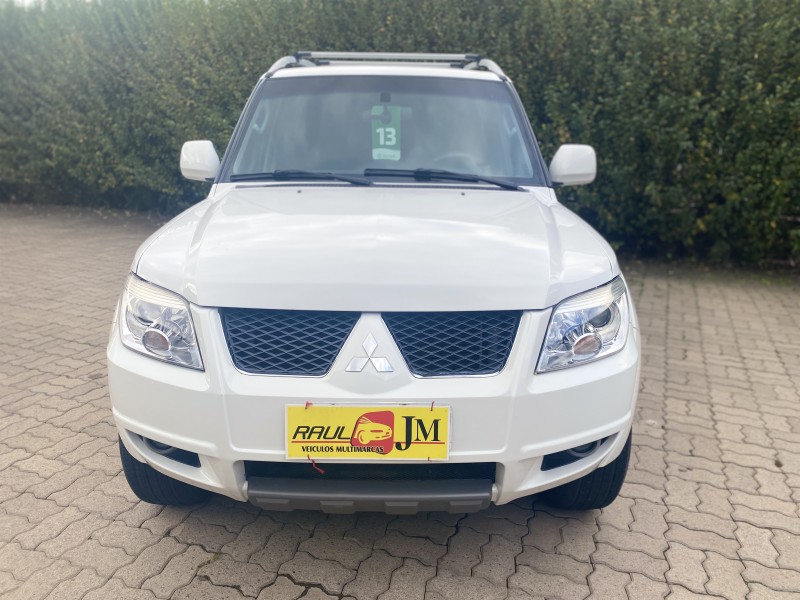 PAJERO TR4 2.0 4X2 16V 140CV FLEX 4P MANUAL - 2013 - CAXIAS DO SUL