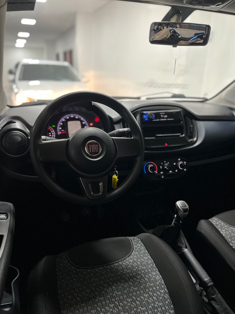 UNO 1.0 EVO ATTRACTIVE 8V FLEX 4P MANUAL - 2021 - CAXIAS DO SUL