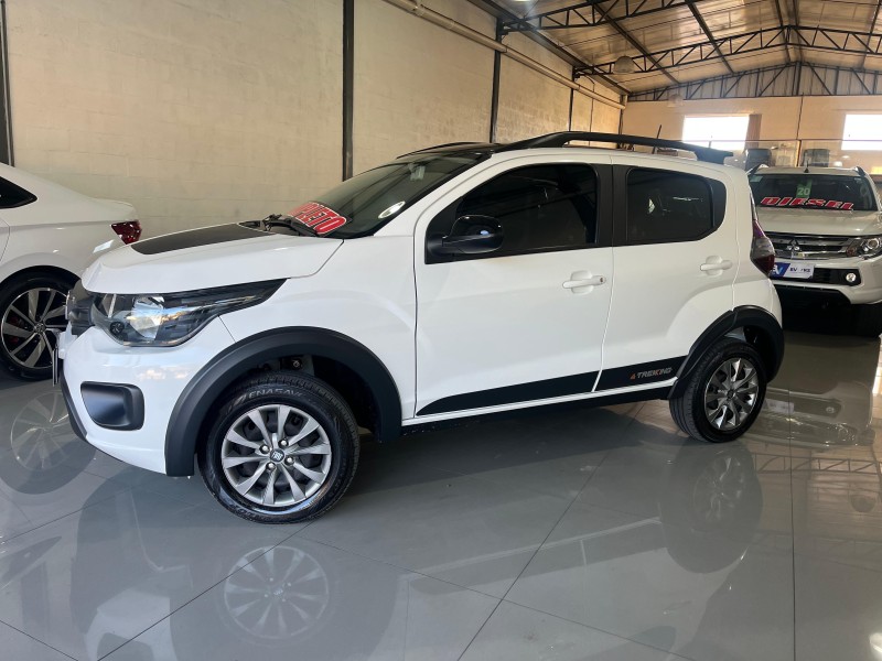 MOBI 1.0 TREKKING 8V FLEX 4P MANUAL - 2021 - CAXIAS DO SUL