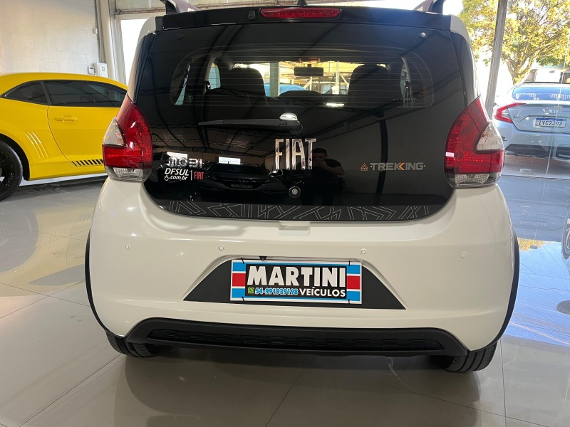 MOBI 1.0 TREKKING 8V FLEX 4P MANUAL - 2021 - CAXIAS DO SUL