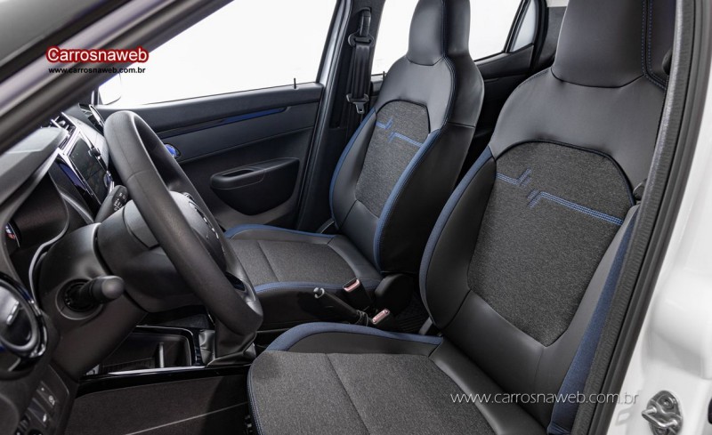 KWID 1.0 12V SCE FLEX INTENSE MANUAL - 2025 - FARROUPILHA