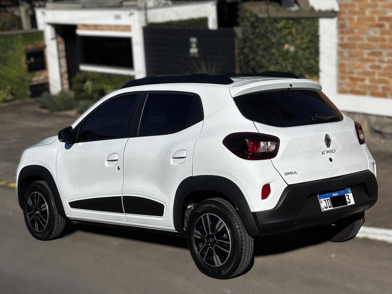KWID 1.0 12V SCE FLEX INTENSE MANUAL - 2025 - FARROUPILHA