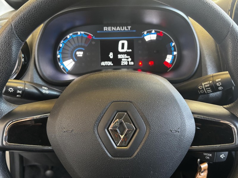 KWID 1.0 12V SCE FLEX INTENSE MANUAL - 2025 - FARROUPILHA
