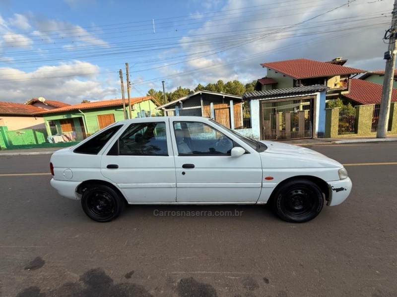ESCORT 1.6 I GLX 8V GASOLINA 2P MANUAL - 1998 - IVOTI