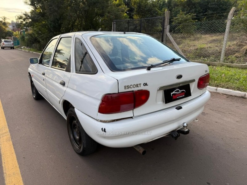 ESCORT 1.6 I GLX 8V GASOLINA 2P MANUAL - 1998 - IVOTI