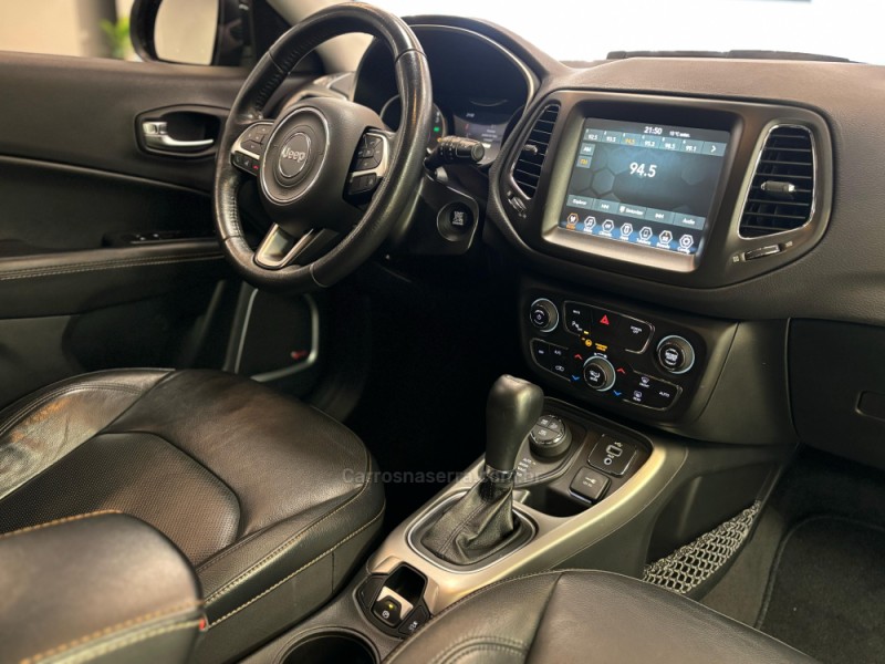 COMPASS 2.0 16V DIESEL LONGITUDE 4X4 AUTOMÁTICO - 2019 - CARLOS BARBOSA