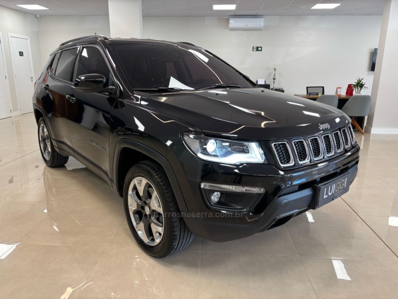 COMPASS 2.0 16V DIESEL LONGITUDE 4X4 AUTOMÁTICO - 2019 - CARLOS BARBOSA