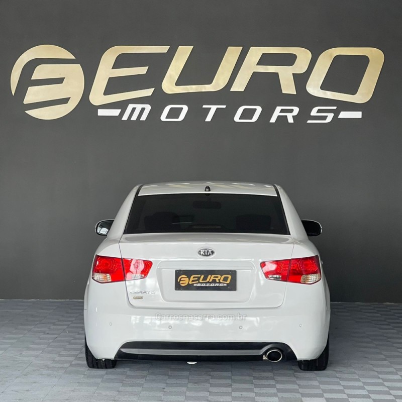 CERATO 1.6 EX SEDAN 16V GASOLINA 4P AUTOMÁTICO - 2011 - PORTãO
