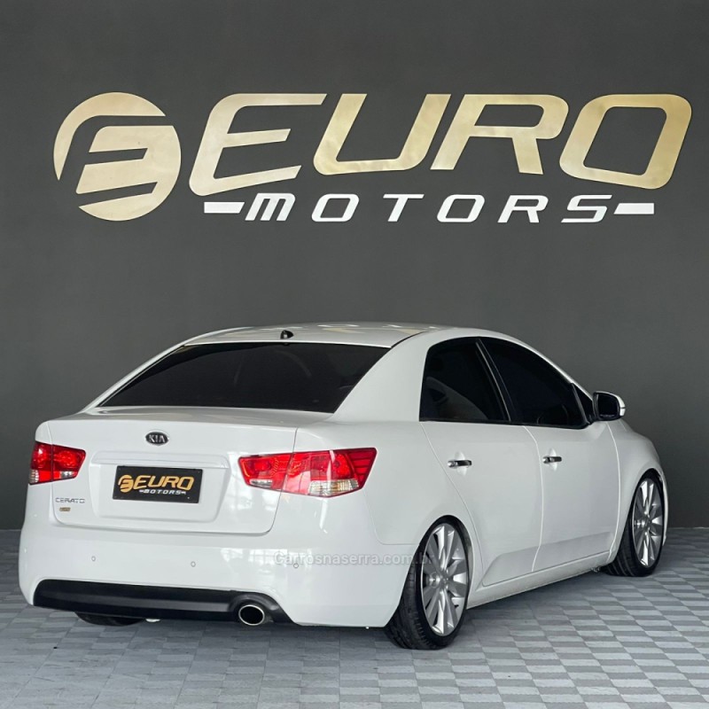 CERATO 1.6 EX SEDAN 16V GASOLINA 4P AUTOMÁTICO - 2011 - PORTãO