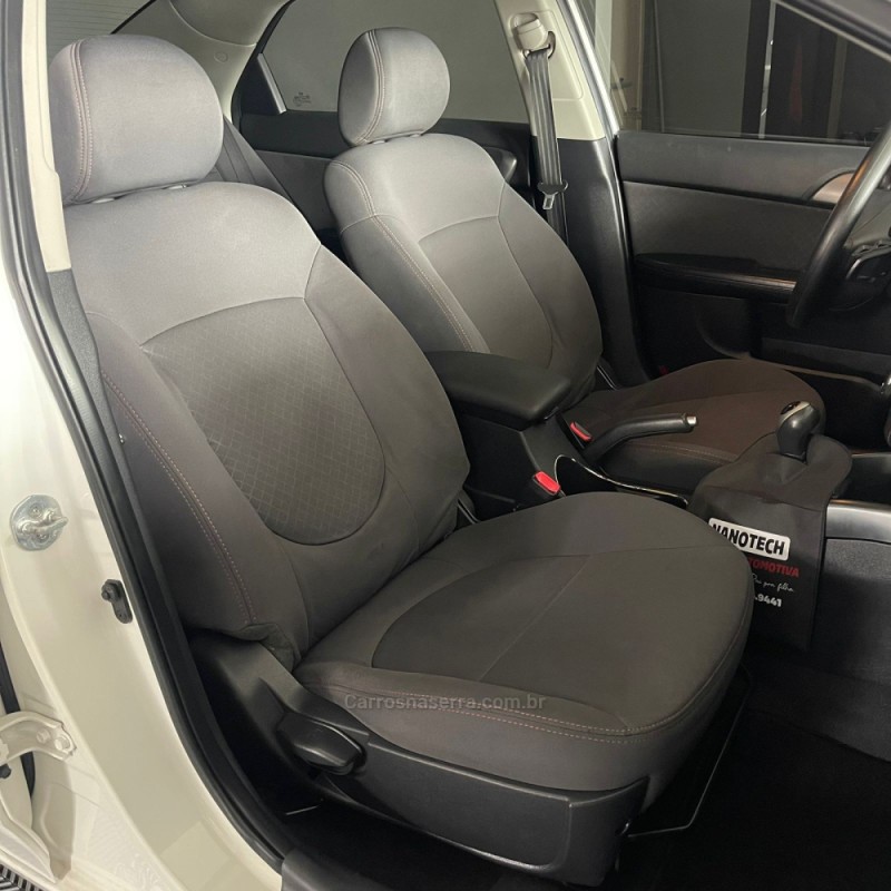 CERATO 1.6 EX SEDAN 16V GASOLINA 4P AUTOMÁTICO - 2011 - PORTãO