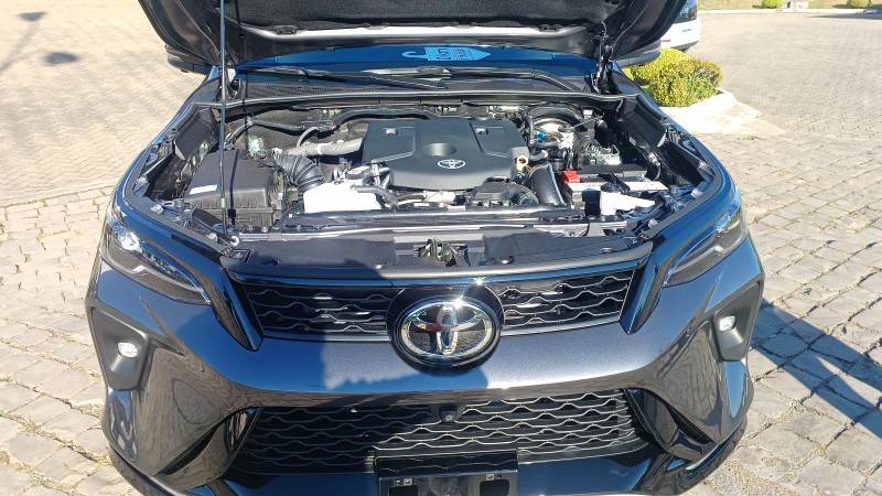 HILUX SW4 2.8 4X4 SRX PLATINUM TURBO DIESEL 4P AUTOMÁTICO - 2026 - FLORES DA CUNHA