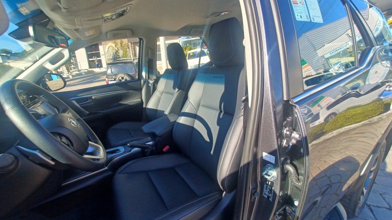 HILUX SW4 2.8 4X4 SRX PLATINUM TURBO DIESEL 4P AUTOMÁTICO - 2026 - FLORES DA CUNHA