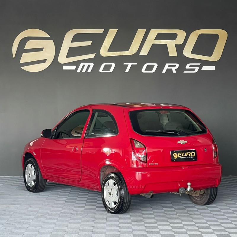 CELTA 1.0 MPFI SPIRIT 8V FLEX 2P MANUAL - 2011 - PORTãO