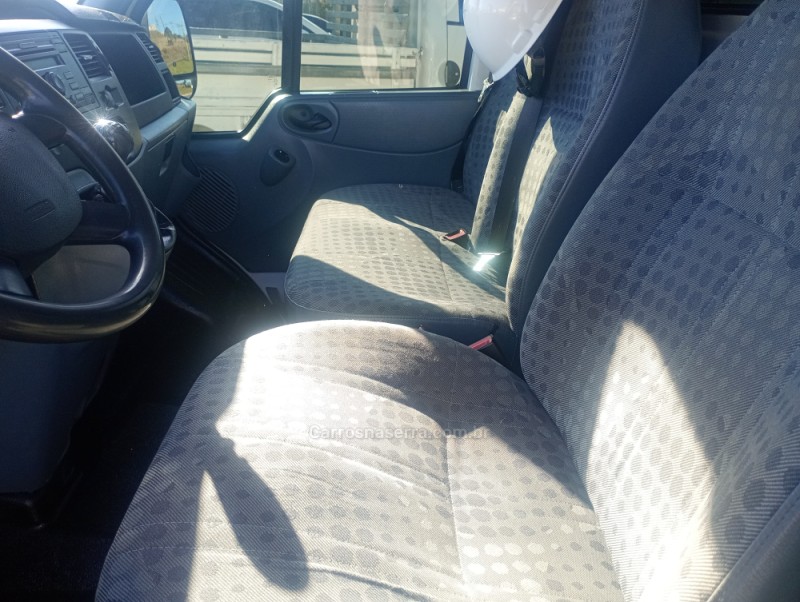 TRANSIT 2.4 CHASSI TURBO DIESEL 2P MANUAL - 2011 - FARROUPILHA