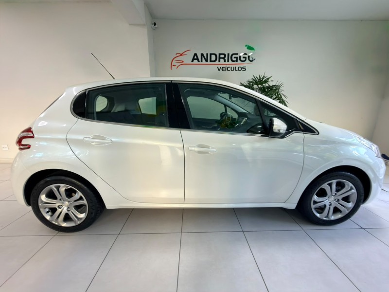 208 1.6 GRIFFE 16V FLEX 4P AUTOMÁTICO - 2016 - CAXIAS DO SUL