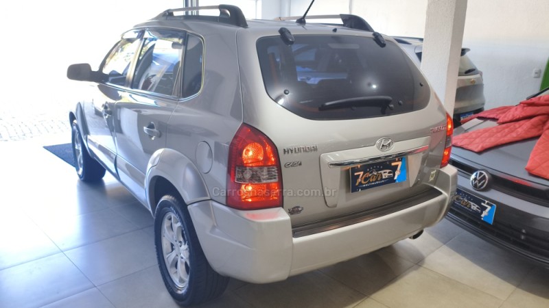 TUCSON 2.0 MPFI GLS TOP 16V 143CV 2WD FLEX 4P AUTOMÁTICO - 2010 - ANTôNIO PRADO