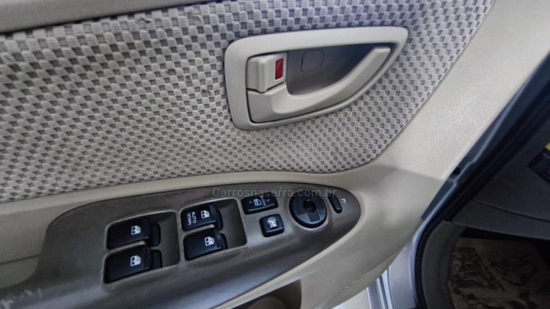 TUCSON 2.0 MPFI GLS TOP 16V 143CV 2WD FLEX 4P AUTOMÁTICO - 2010 - ANTôNIO PRADO