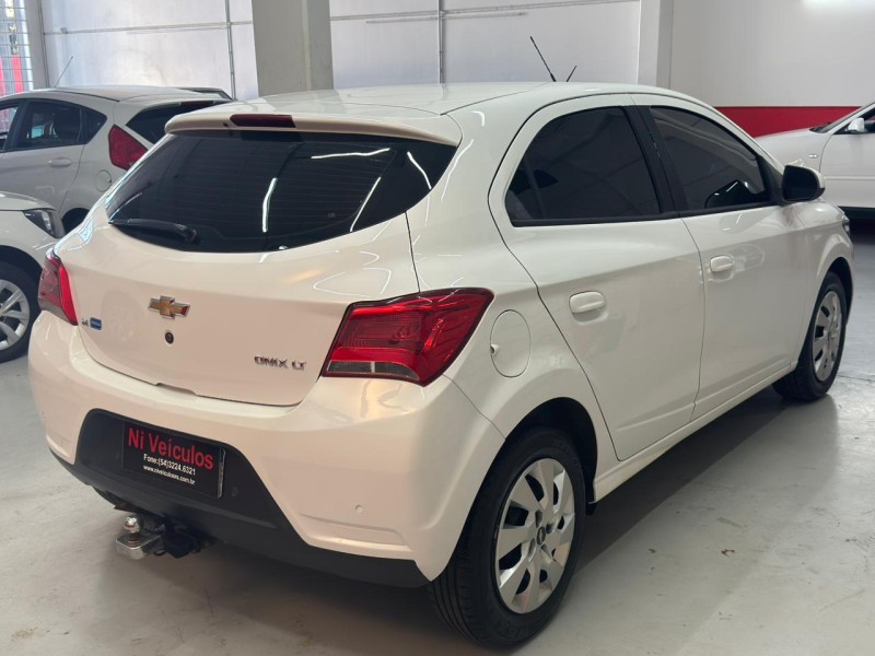 ONIX 1.4 MPFI LT 8V FLEX 4P MANUAL - 2017 - CAXIAS DO SUL