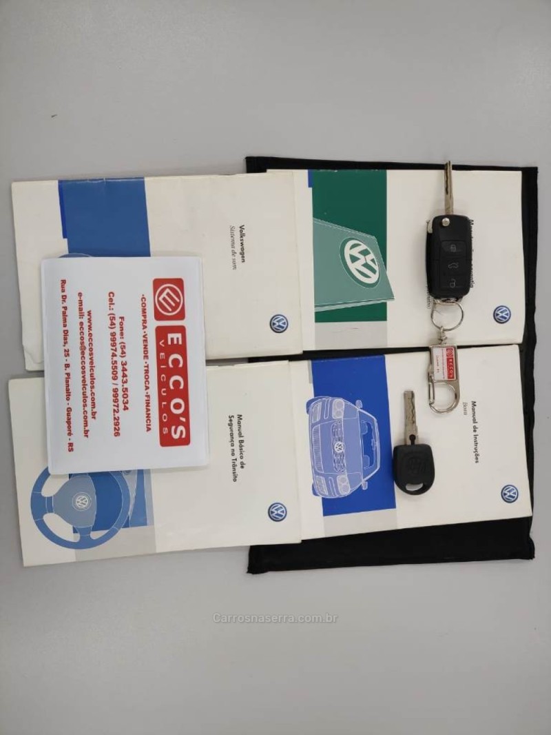 BORA 2.0 MI 8V GASOLINA 4P MANUAL - 2009 - GUAPORé