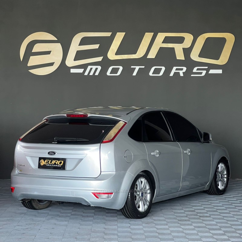 FOCUS 1.6 S 16V FLEX 4P MANUAL - 2012 - PORTãO