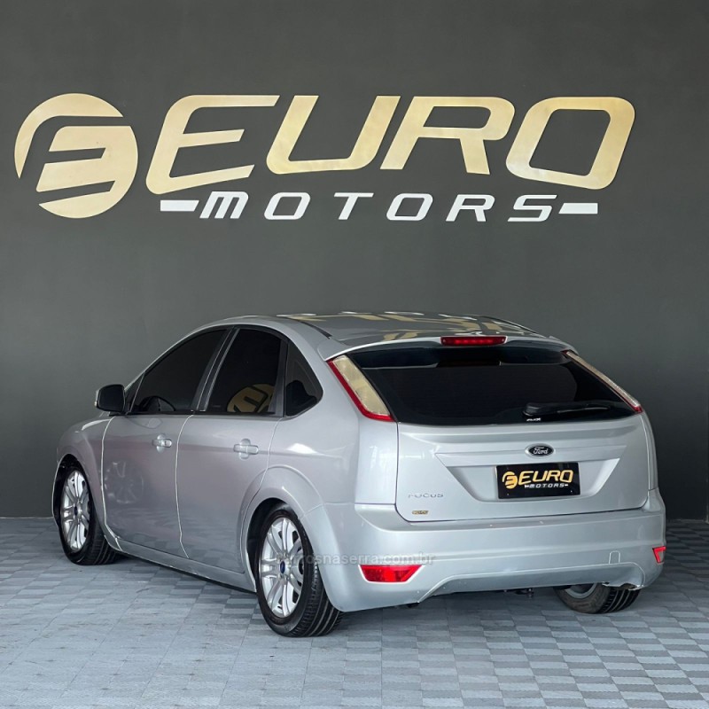 FOCUS 1.6 S 16V FLEX 4P MANUAL - 2012 - PORTãO
