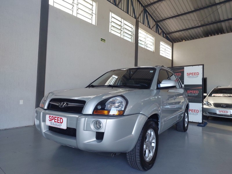 TUCSON 2.0 MPFI GLS 16V 143CV 2WD FLEX 4P AUTOMÁTICO - 2013 - SãO SEBASTIãO DO CAí