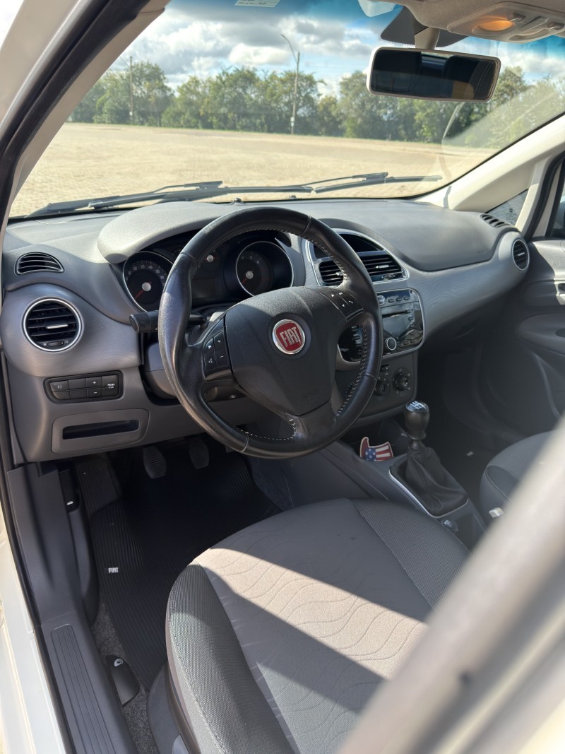 PUNTO 1.6 ESSENCE 16V FLEX 4P MANUAL - 2014 - ANTôNIO PRADO