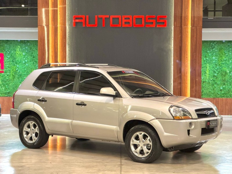 TUCSON 2.0 MPFI GL 16V 2WD GASOLINA 4P AUTOMÁTICO - 2010 - NOVO HAMBURGO